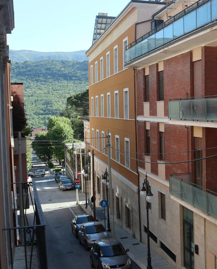 Il Sogno Di Hypnos Bed & Breakfast LʼAquila Exterior foto